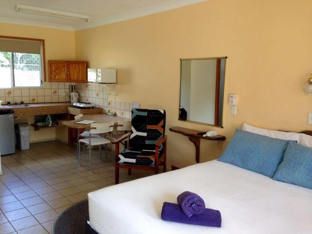 Paradise Court Holiday Units Airlie Beach Exterior foto