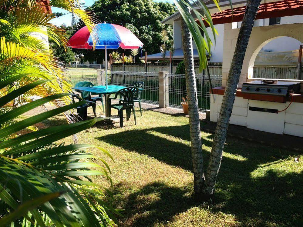 Paradise Court Holiday Units Airlie Beach Exterior foto